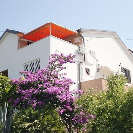 Apartments Rebac Murter Exterior photo
