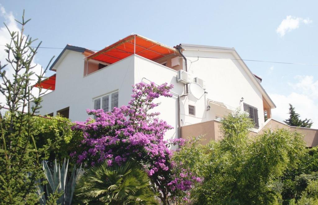 Apartments Rebac Murter Exterior photo
